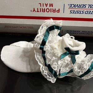 Vintage NWT Pair Hip Hop Ruffled Green Lace Ribbon Bows Pageant Fancy Dress